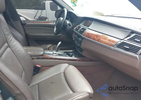 2008 BMW X5 4.8I z USA, uszkodzony, nr VIN 5UXFE83538L161095